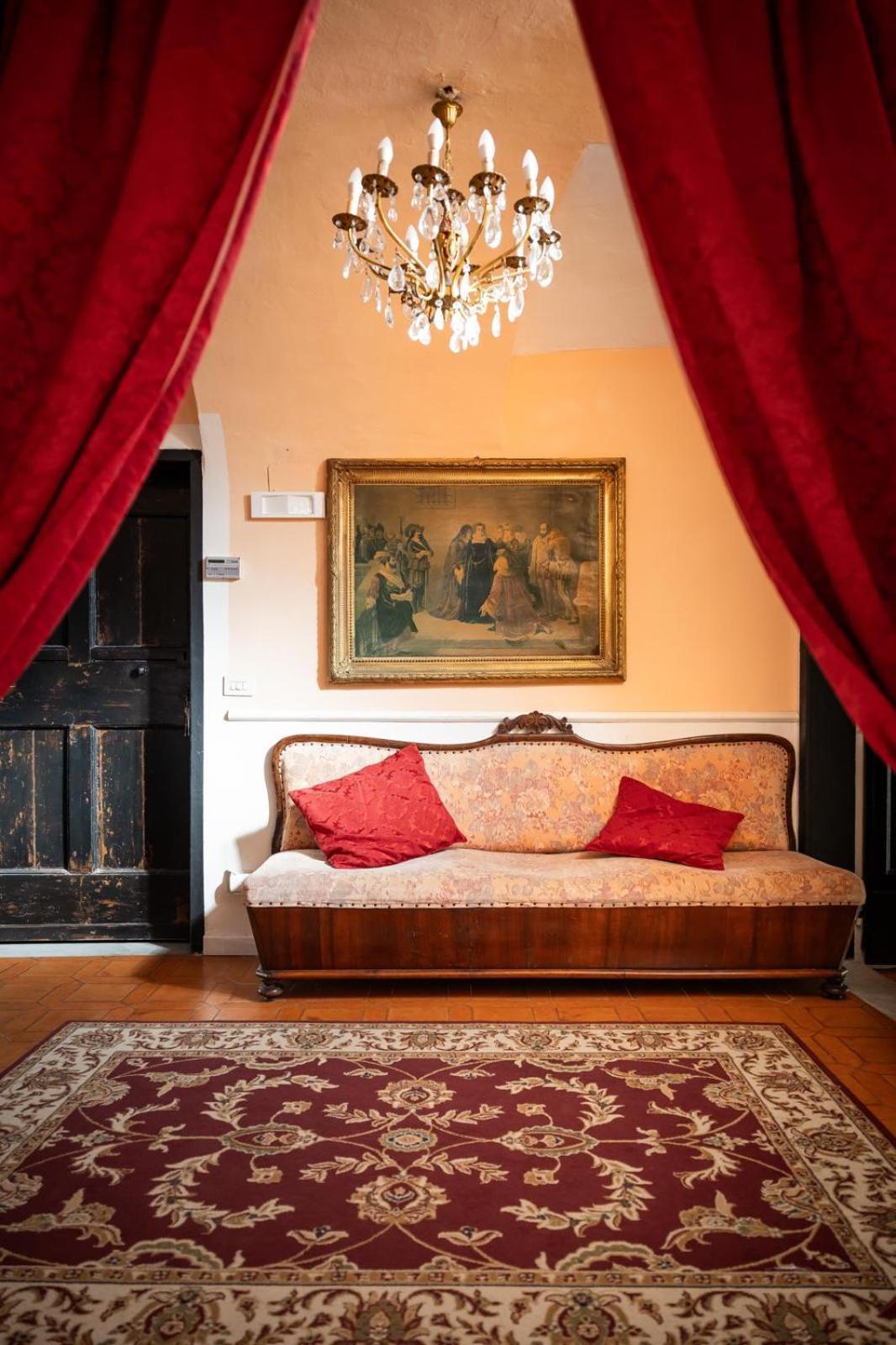 La Foresteria Di Palazzo Picedi Benettini Sarzana Eksteriør billede