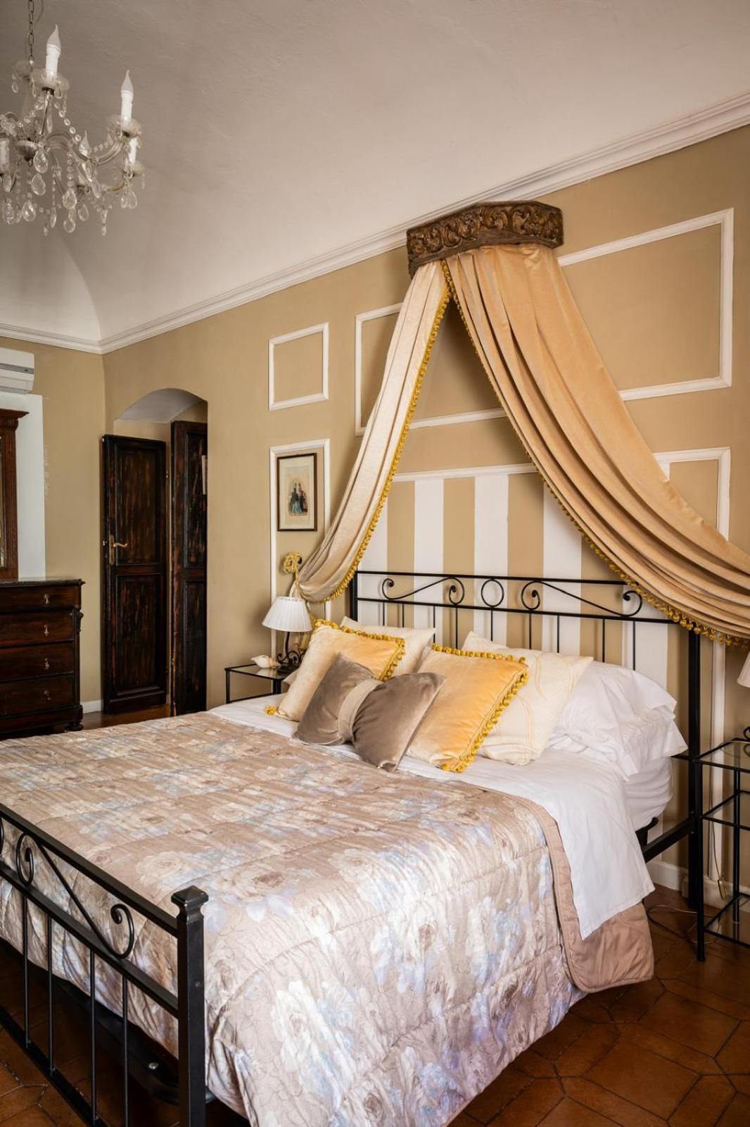 La Foresteria Di Palazzo Picedi Benettini Sarzana Eksteriør billede