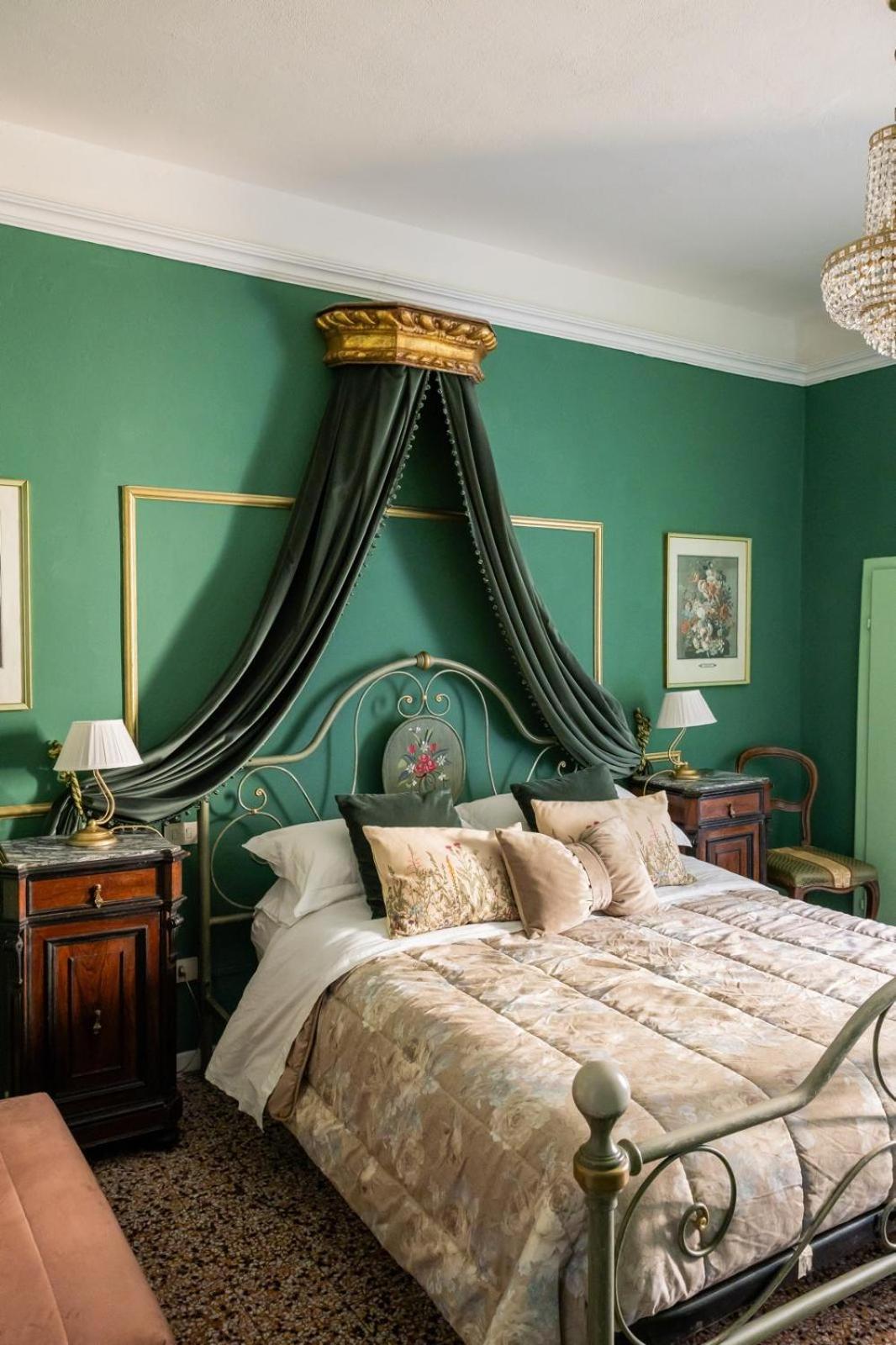 La Foresteria Di Palazzo Picedi Benettini Sarzana Eksteriør billede