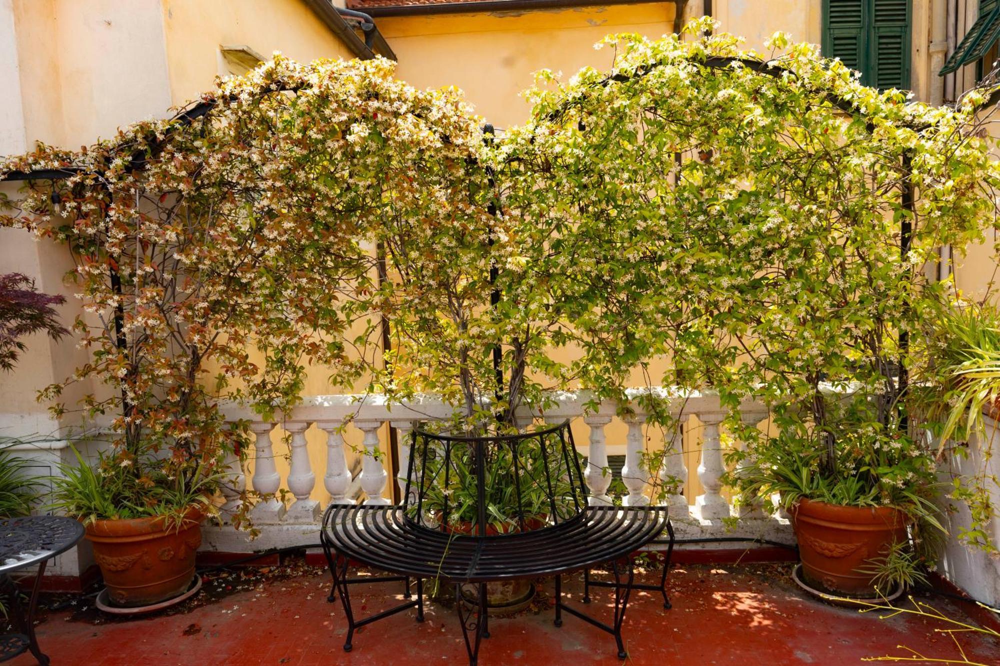 La Foresteria Di Palazzo Picedi Benettini Sarzana Eksteriør billede
